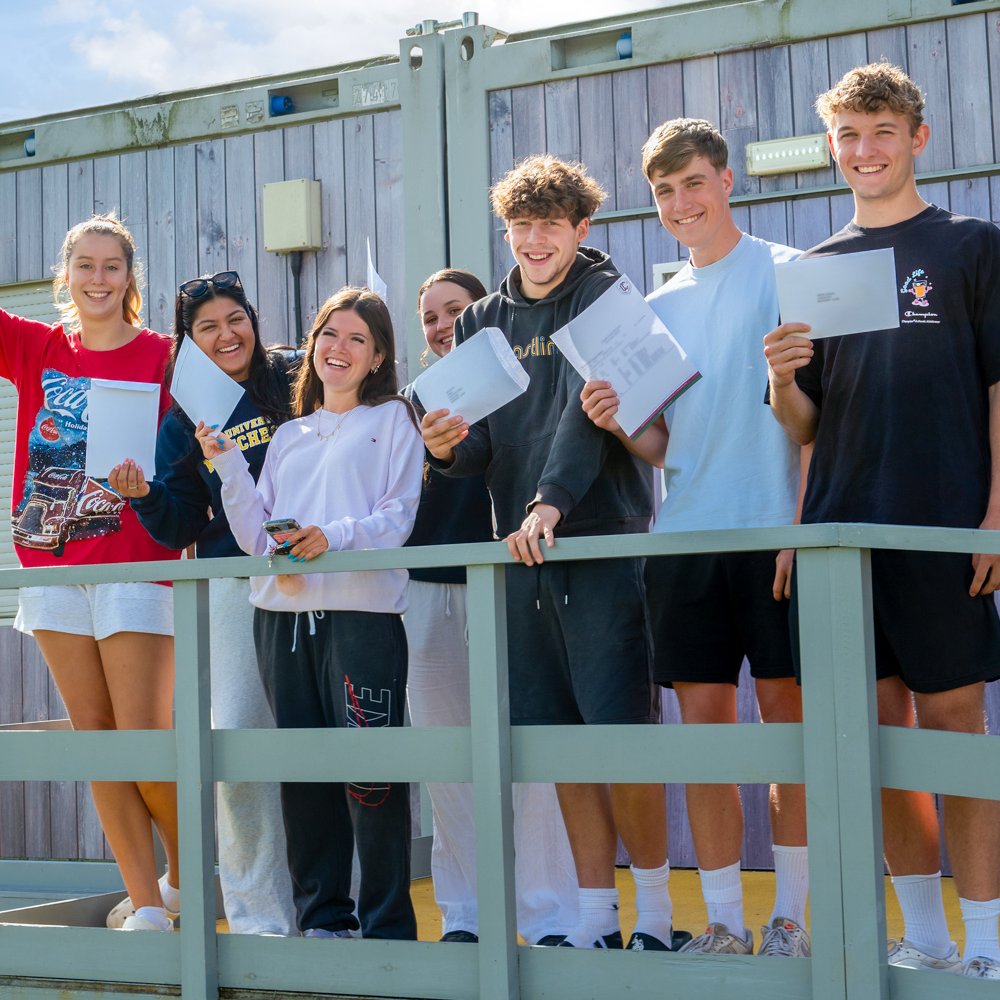 clairescourt's tweet photo. 🎉Congratulations to all our A-level students who received their results today!
We are delighted to report that 53% of grades were awarded at A*-B with 100% in Drama, History, Spanish and Further Mathematics. This is just the start of the adventure! #CCAimHigh #CCSixthForm https://t.co/GtypBjtFBA