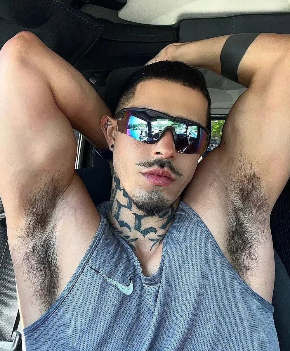 PitsMenMusky's tweet photo. The musk of ripe pits! https://t.co/MH5xB0iiSV