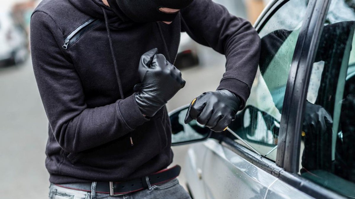 ImouSecuritySys's tweet photo. Can the Imou security camera protect your car from vandalism?
Imou’s advanced detection technology helps prevent car vandalism by monitoring your property constantly. Protect your vehicles. 👉 https://t.co/oam94vTAvS
#CarSecurity #VandalismProtection 
#WeAreUnited
#Rutter
#Bojan https://t.co/46CiBM4ksV