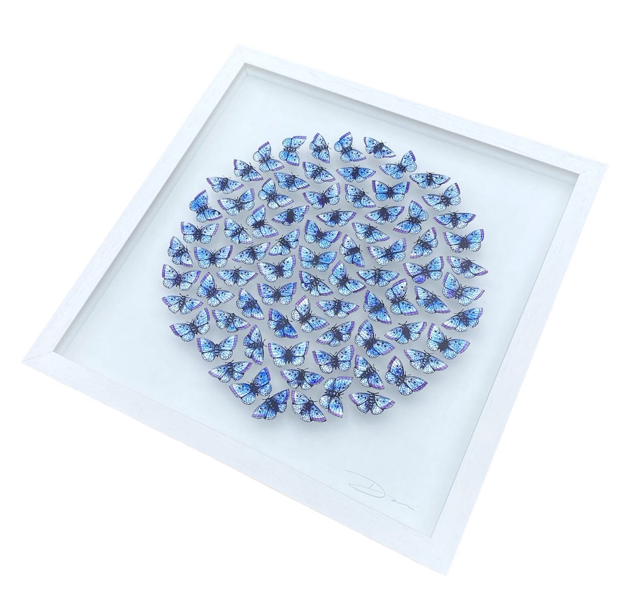 ReverseGilder's tweet photo. ‘Kaleidoscope of Blue Butterflies’, find out more over on my website https://t.co/shjNMfcfKf 
.
#butterflyart #wildlifeart #contemporaryart #wildlifeartist #heritagecraft #glassart #gilding https://t.co/jW3a4pkABj