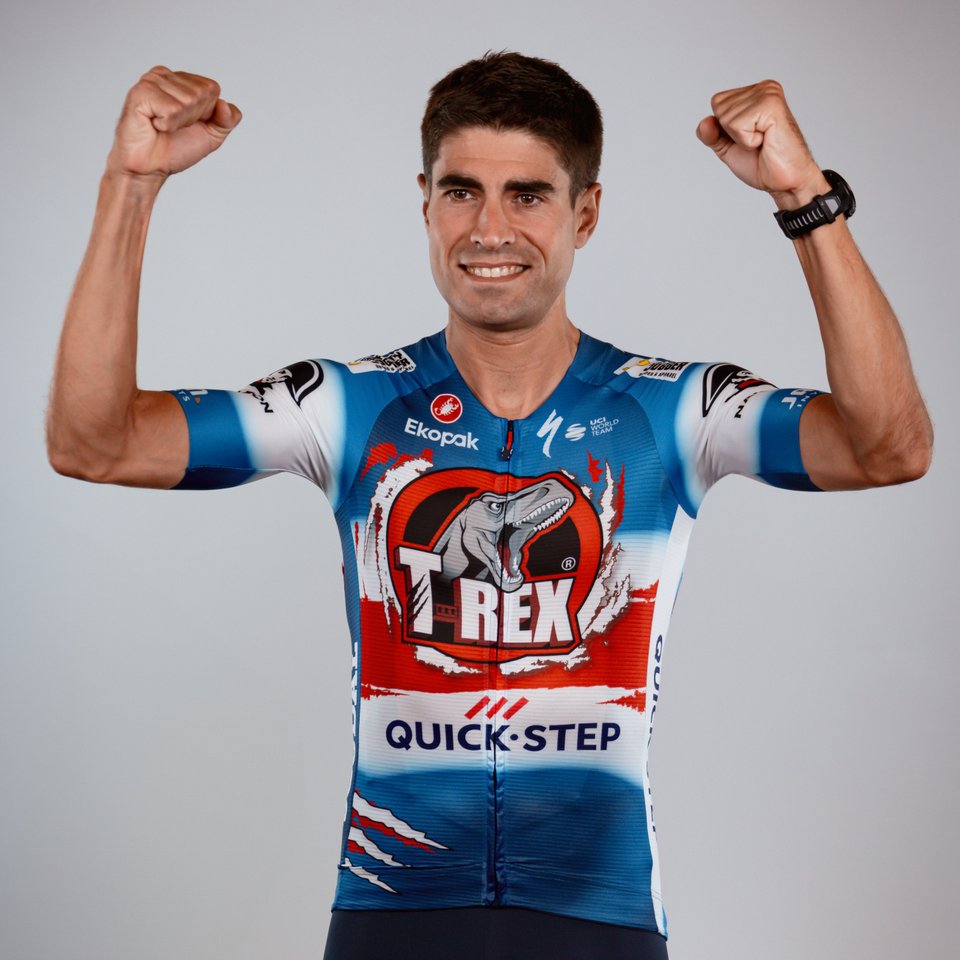 A los que le llamaban dinosaurio....

Teníais razón 🦖

#landismo #lavuelta #LaVuelta24