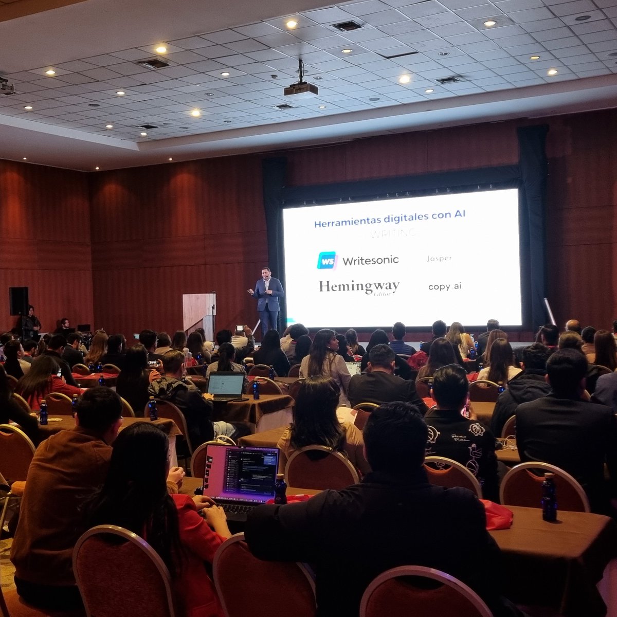 Se acabaron las redes sociales? Estamos reinventando la forma de comunicar digitalmente? #socialmediaday