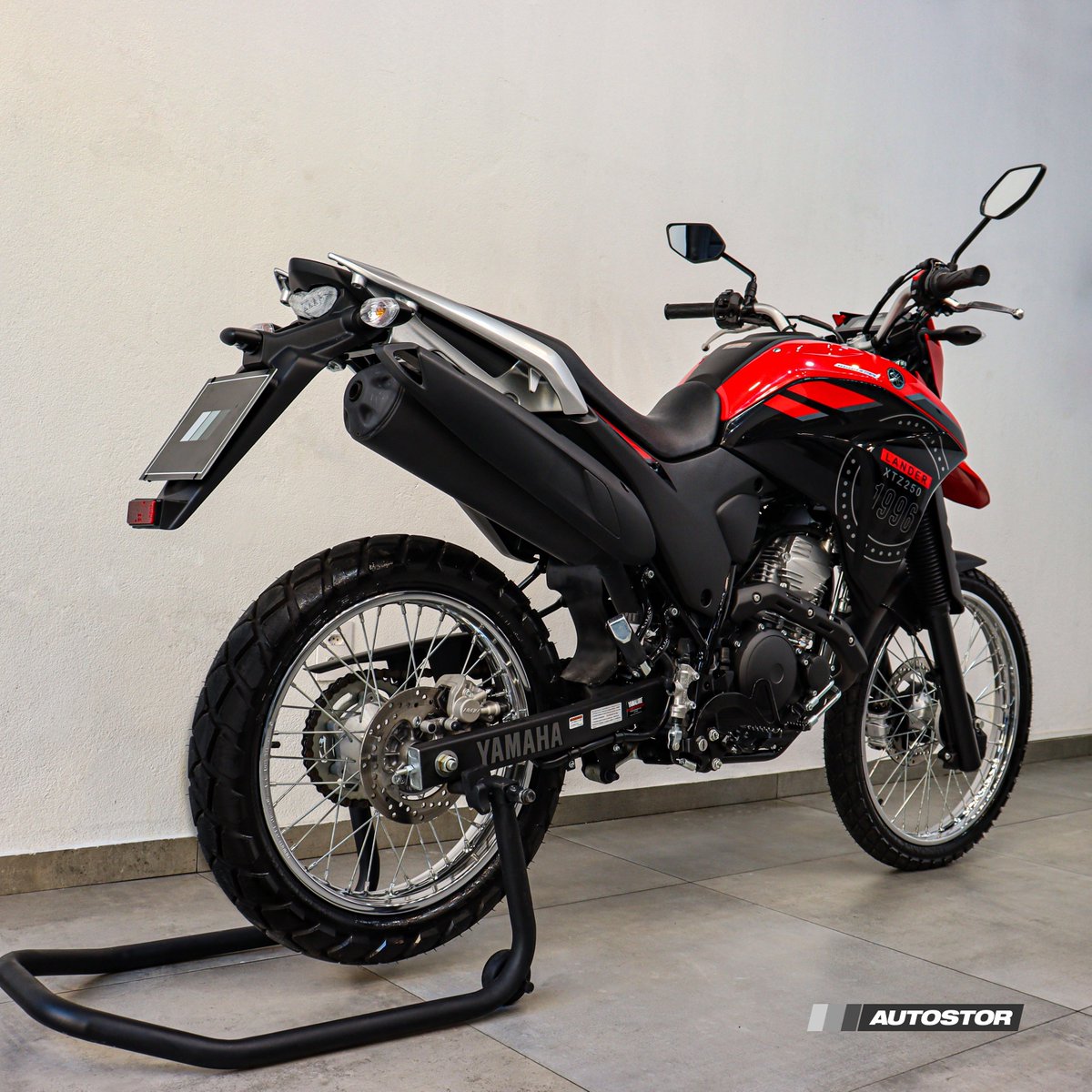 Autostor_'s tweet photo. - YAMAHA XTZ LANDER 250 -
- Vermelho fire -

• 2024/2024
• 645KM
• IPVA 24 INTEGRAL PAGO
R$ 25.500,00
-
• Partida elétrica
• Freio ABS de série
• Freio a disco dianteiro
• Manual e chave cópia
-
#Motocicleta #OffRoad #Yamaha #XTZ  #FreioABS #Premiada #EnjoyTheExperience https://t.co/8DfcddHWCl