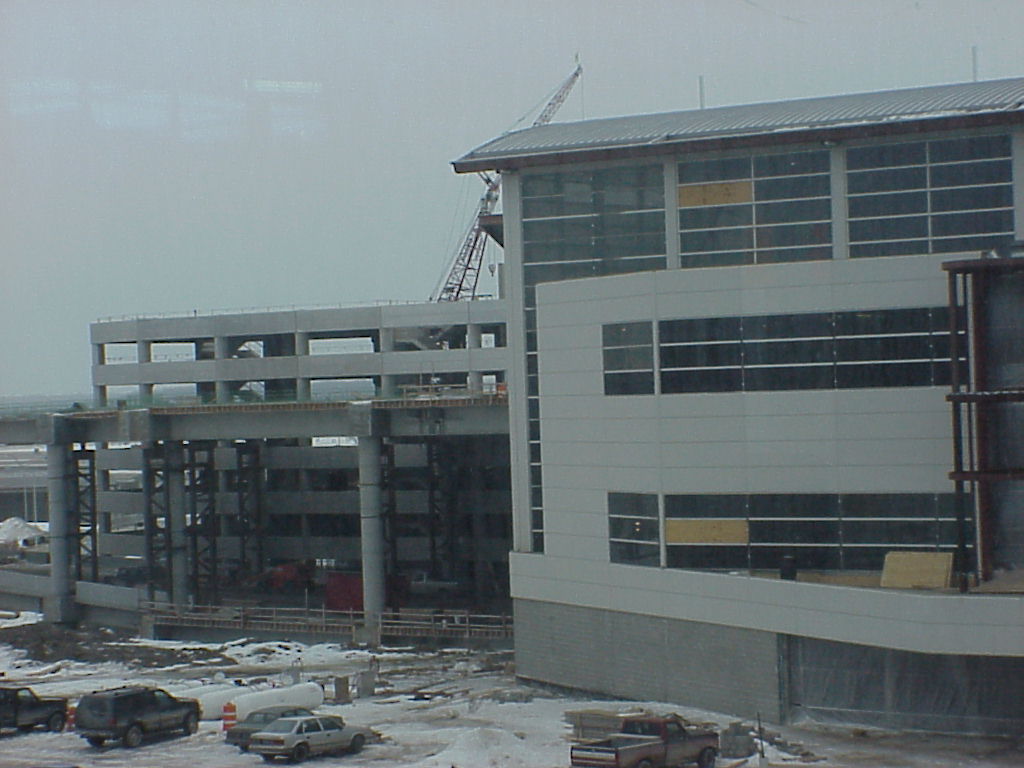DTWeetin's tweet photo. It's #ThrowbackThursday! For the next few weeks, we'll take a look back photos of McNamara Terminal construction from more than 20 years ago.
#flyDTW https://t.co/ByYid0OcLH