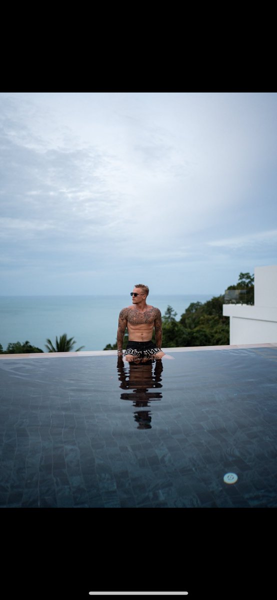 troyflexes's tweet photo. Somewhere in Thailand✌🏼 https://t.co/cra9mvtvDt