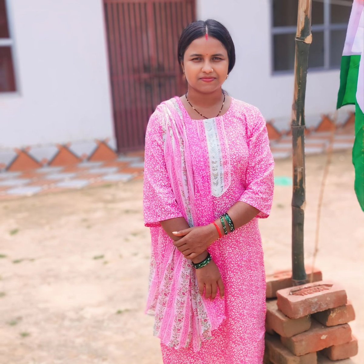 दे सलामी इस तिरंगे को*
*जिस से तेरी शान है,*
*सिर हमेशा उंचा रखना इसका*
*जब तक दिल में जान है।।*
78 वें स्वतंत्रता दिवस की आप सभी को असीम शुभकामनाएं। आइये देश के लिए अपना सर्वस्व अर्पण करने वाले वीर शहीदों का नमन करें।#HappyIndependenceDay
<a href="/AnupriyaSPatel/">Anupriya Patel</a> <a href="/KKPatelAD/">Er. K. K. Patel</a> <a href="/Mlarajkumar/">राजकुमार पाल Ex विधायक</a>