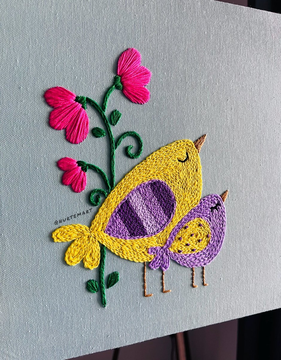 nurtemart's tweet photo. Like mother like daughter 💕

Done with love by Nur ☘️

#embroidery #stitch #handmade https://t.co/SwFwB1oTui