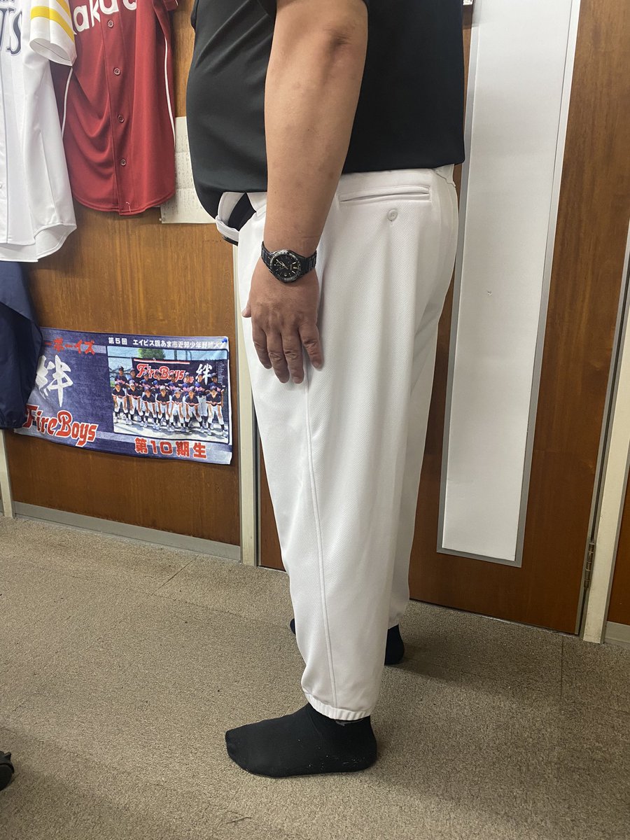 _avisuniform's tweet photo. 大きくたっていいじゃないか!
ウエスト110?120?130?
全然心配ありません!
このパンツウエスト130で作りました!
大きいサイズの野球パンツはエイビスにご相談ください
#_avisuniform
#大きいサイズ
#特大サイズ
#野球ユニフォーム
#関東エイビスリーグ
#ヒゲ社長
#ご相談ください https://t.co/BRbHUqh54v