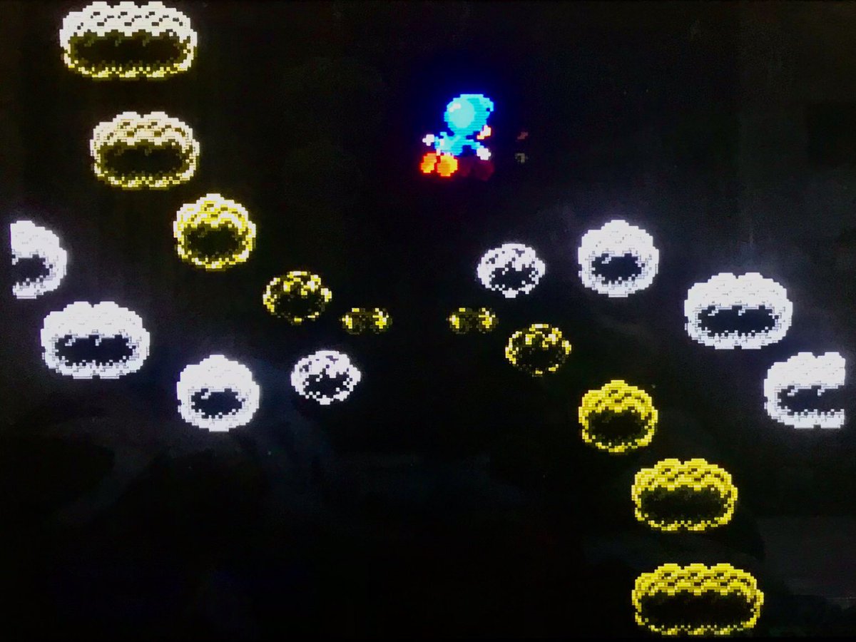 sekiro_51's tweet image. 海外マスターシステムのセガ ダイナマイトダックス💣拾った武器は弾数制限あり💥アケ版は左下に残弾が表示されたけど本作では省略😅中ボスの炎には水鉄砲🔫射程が長いライフルはボス戦まで温存したい🪨次の面へ向かう回転する雲はちょい少ないけどアケ版を再現☁️
#segamastersystem 
#DynamiteDux #sms