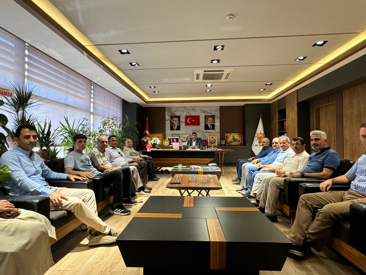 Ak parti Mardin il başkanlığına atanan sayın Mehmet UNCU'ya <a href="/memursenmardin/">Memur-Sen Mardin</a> yönetim kurulu olarak hayırlı olsun ziyaretinde bulunduk.

Kıymetli başkanımıza yeni görevinde muvaffakiyetler dileriz.
<a href="/_aliyalcin_/">Ali YALÇIN</a> 
<a href="/akpartimardin/">AK Parti Mardin</a> 
<a href="/aksengul47/">Esengül AYDIN SANCAR</a>