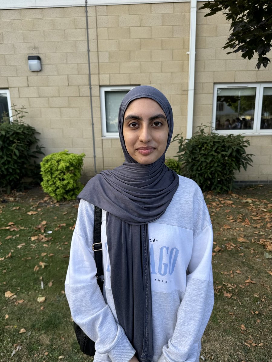 Congratulations to Aleema who achieved A*A*A and who will study Sociology at UCL. Brilliant work! #bramptonmanor #alevelresultsday