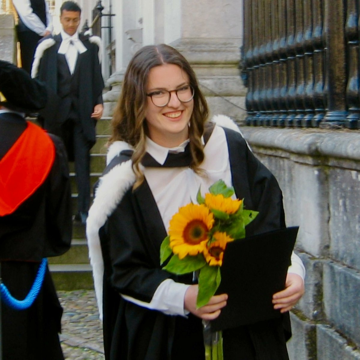 4 years ago I received my A Level results and found out I was #goingtocambridge! Results day is always pretty emotional so make sure to take the time for yourself today ❤️