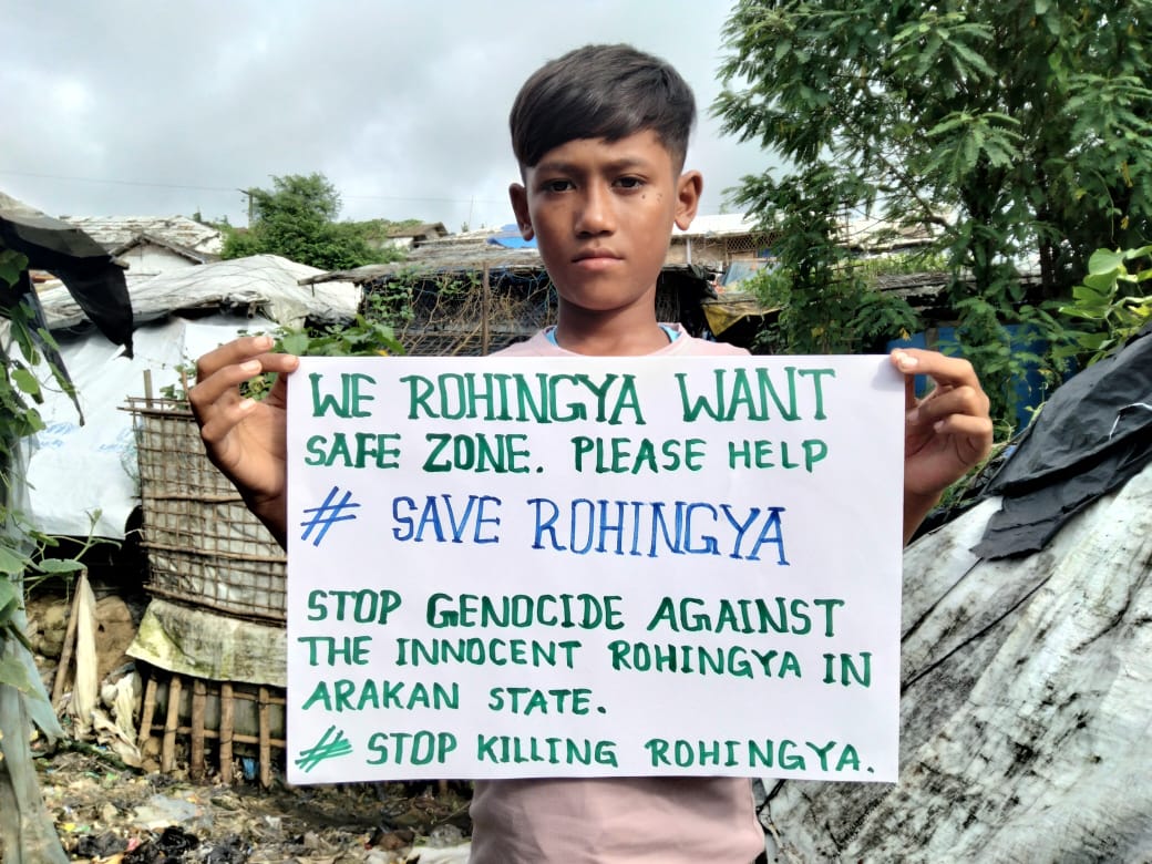 MaungAnis's tweet photo. In Buthidaung, the Arakan Army has taken over 2,000 Rohingya lives and left more than 100,000 without homes. In Maungdaw, 700 have been killed and 10,000 forcibly relocated. Those left behind suffer daily drone strikes. A safe zone is urgently needed to protect them. #SaveRohingy https://t.co/iZirFDixNI