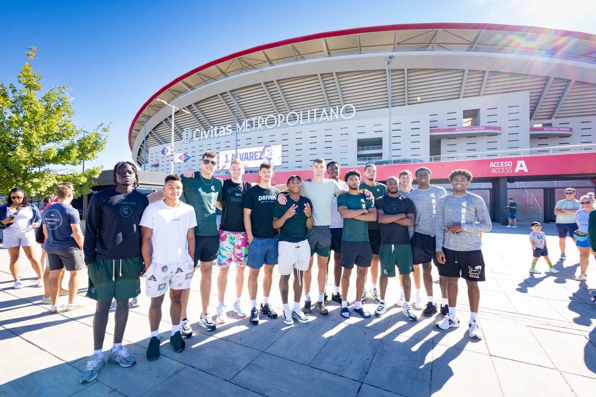 MSU_Basketball's tweet photo. Good Morning from Madrid ⚽️ https://t.co/KL3CxeNtYo