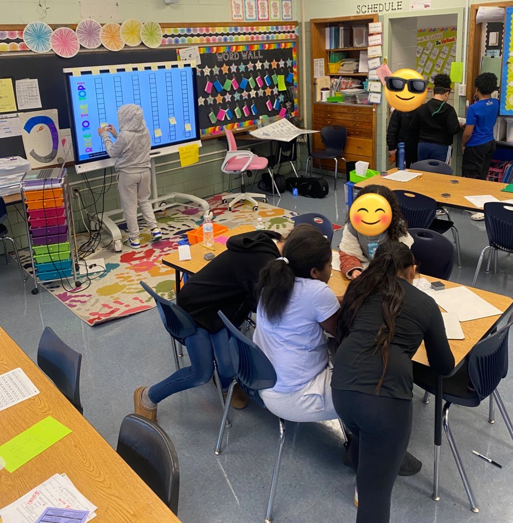 Kristen_Raye's tweet photo. https://t.co/YYxlYaREqd
Q: What’s that link for? 
A: 4th Grade Classroom in Lynn, MA 🍎 
A: Supporting a teacher &amp;  28+ rockstar students to receive NEW supplies &amp; resources to provide individualize instruction to ALL of her students #clearthelist2024 #clearthelist #Teachersof𝕏 https://t.co/gZpXstLFix