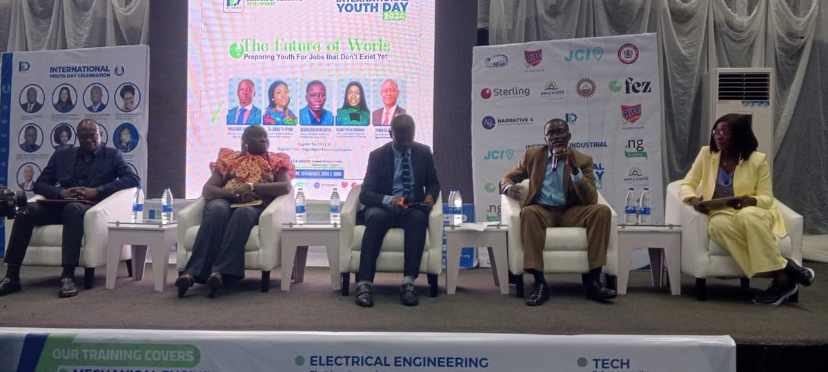 Inidevelopment's tweet photo. 🎙️ Panel Session 1 is on fire! 🔥

Brilliant minds diving deep into youth challenges and opportunities. Hearing diverse perspectives on education, employment, and entrepreneurship.

Join the conversation and share your thoughts!

#IYD2024 #YouthEmpowerment #FutureLeaders #lagos https://t.co/57T2nXFvV0