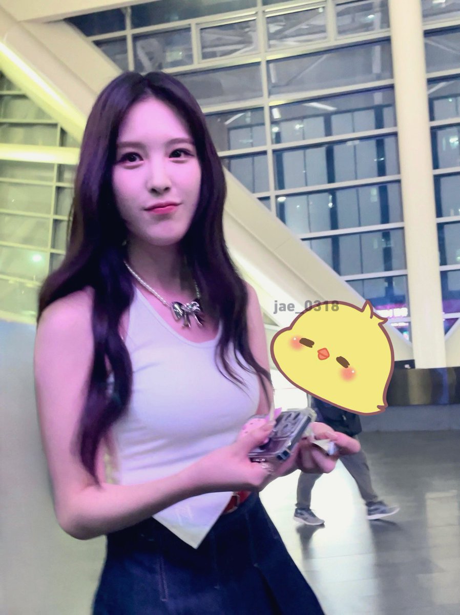아까 여신 봄🥰 #여신잴리버블