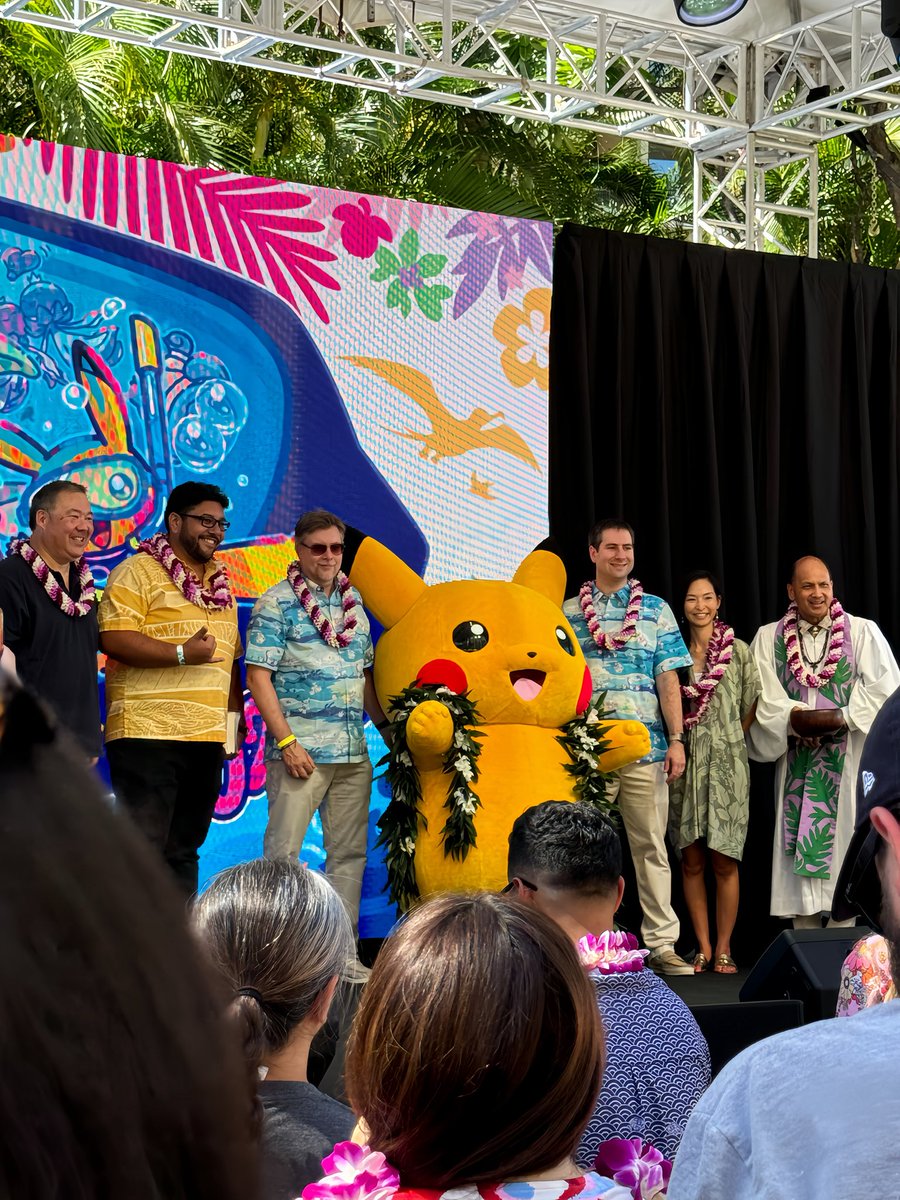 PokiLegends's tweet image. Had the amazing opportunity to attend the Lei Untying Ceremony at the Hilton Hawaiian Village and get a sneak peek of The Great Lawn setup 🥰😊🌺 Thank you so much to TPCi for this amazing opportunity and for the #freeaccess to the Pokémon World Championships 😄🙌 #Pokemon