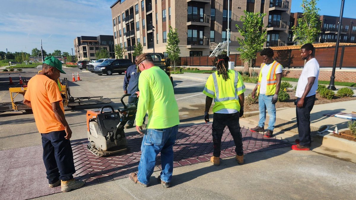 GLOBE DECORATIVE PAVING tweet media