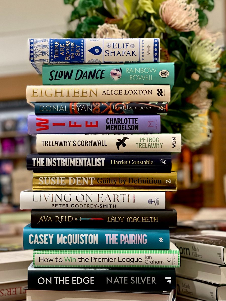 Waterstones tweet media