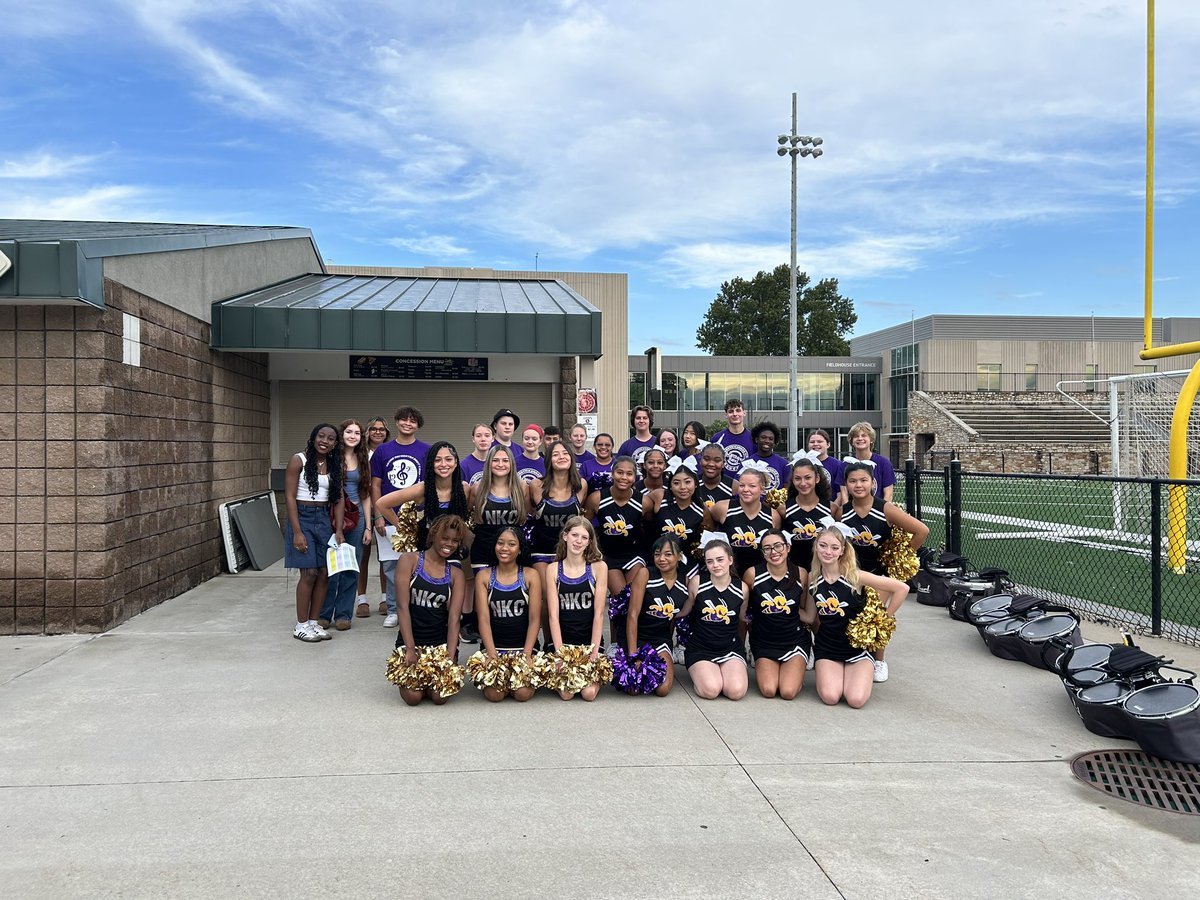 NKCcheer's tweet photo. Welcome to NKCHS our freshman friends! https://t.co/fDzi7o80Te