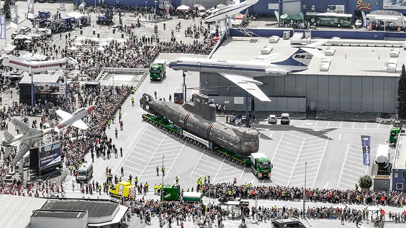 Almanya merkezli Kübler, bir U17 denizaltısını Speyer Teknoloji Müzesi’nden Almanya’nın Sinsheim kentindeki kardeş müzesine taşımak için 30 TII Scheuerle InterCombi aks hattı kullandı.