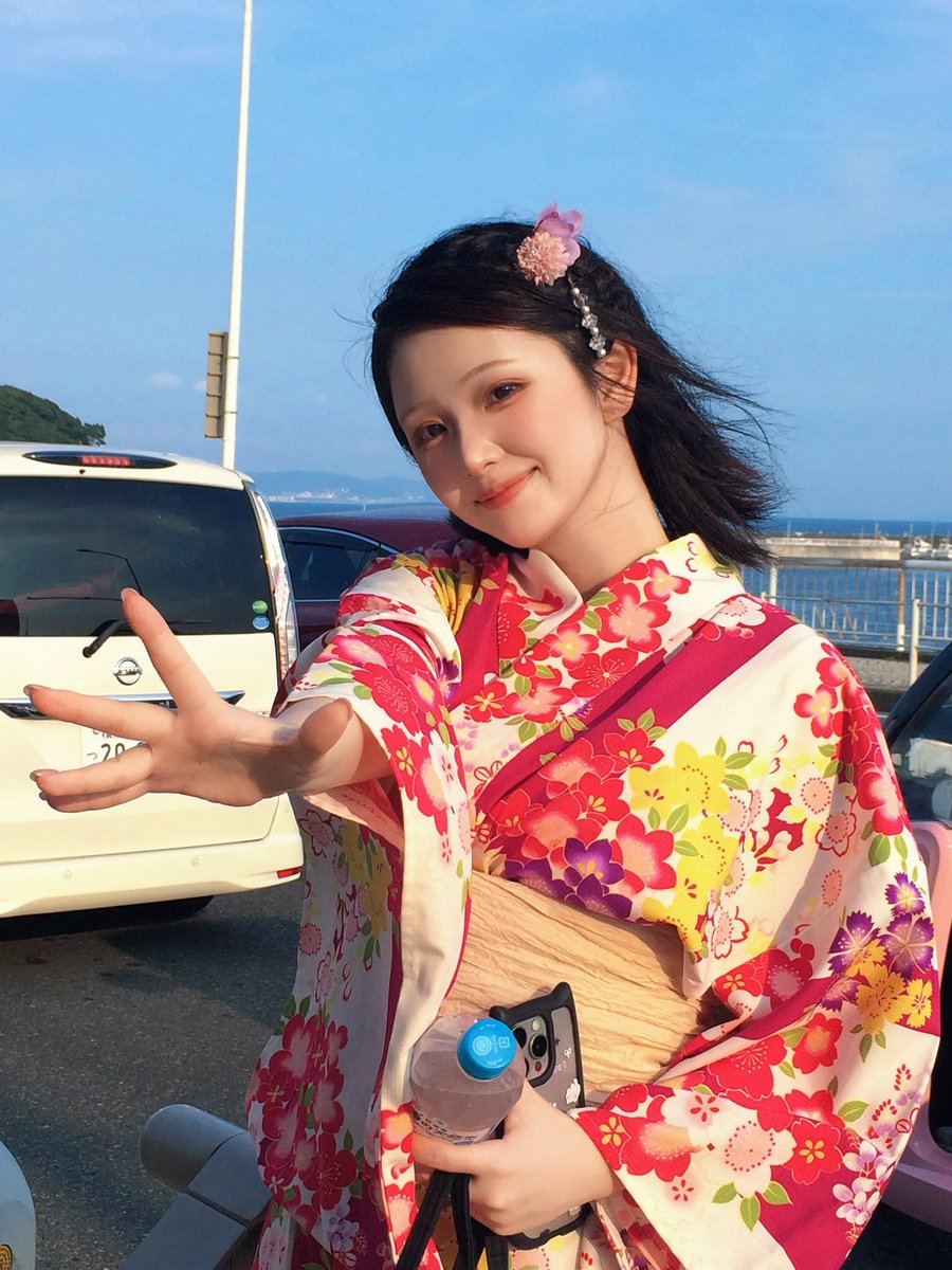 正式开通了TikTok！💕☺️以后会在这里更新视频，是会动的鱼鱼哟～
https://t.co/hnWZl8AJMh https://t.co/zrLoW2Xj2k