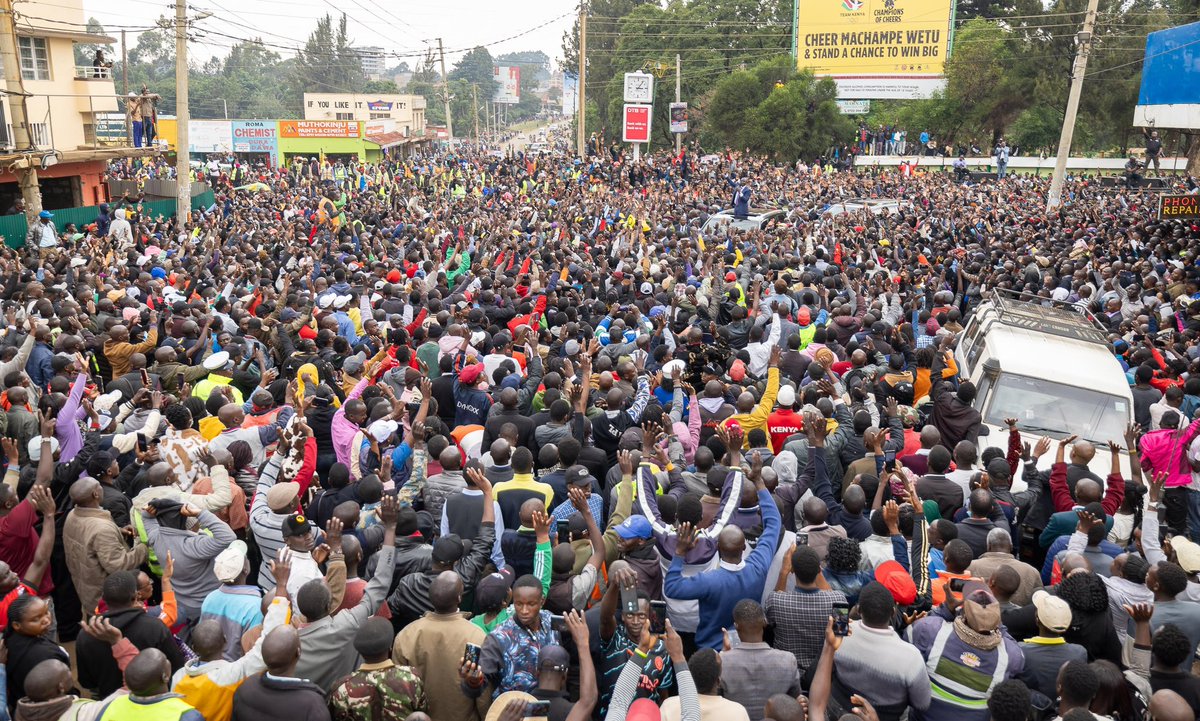 WilliamsRuto's tweet image. Violence undermines investments and our economic prosperity. I call upon Kenyans to keep peace in order to allow businesses to flourish.

Addressed wananchi and traders of Eldoret City.