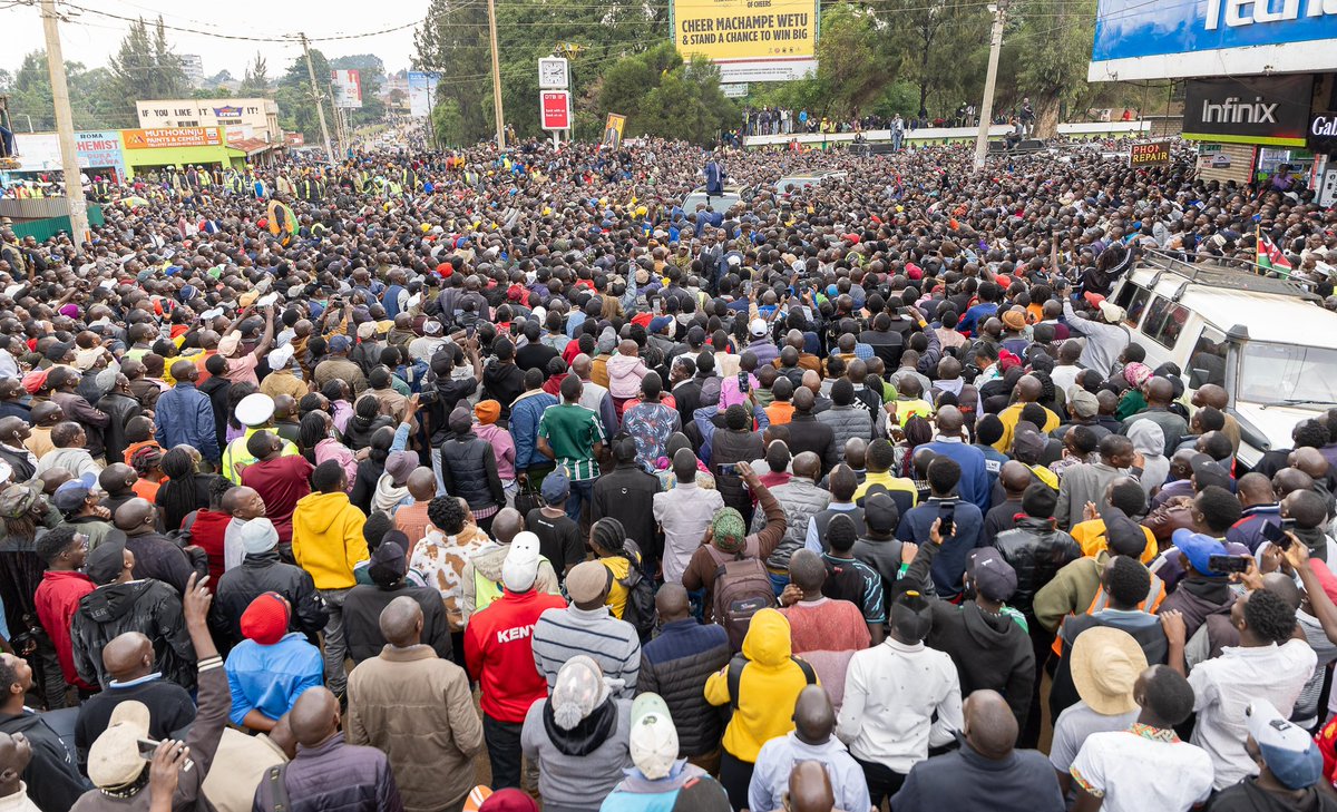 WilliamsRuto's tweet image. Violence undermines investments and our economic prosperity. I call upon Kenyans to keep peace in order to allow businesses to flourish.

Addressed wananchi and traders of Eldoret City.