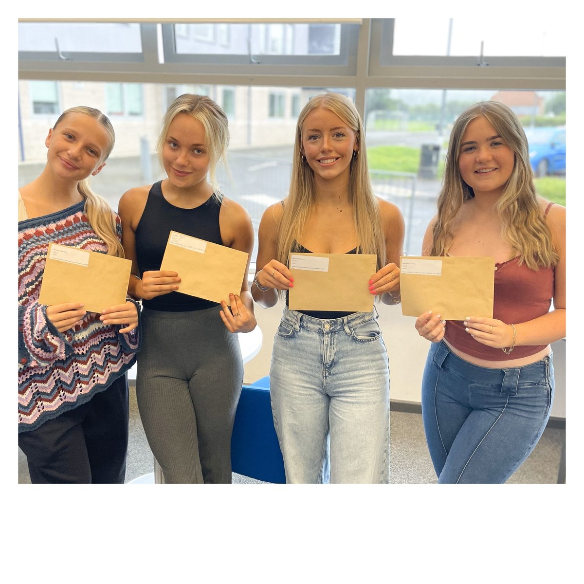 Well done Year 13! #maesteg24 #motivatedtostrive
<a href="/MaestegSix/">Maesteg6</a> <a href="/WG_Education/">Welsh Government Education</a> <a href="/BridgendCBC/">Bridgend CB Council</a>