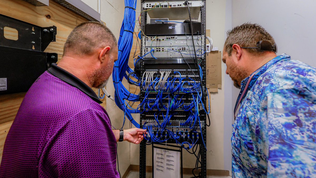 VA_CIO's tweet photo. Good morning! OIT is constantly improving digital services so you can hit snooze a few more times. #DigitalVA https://t.co/bLTH2hPSfn