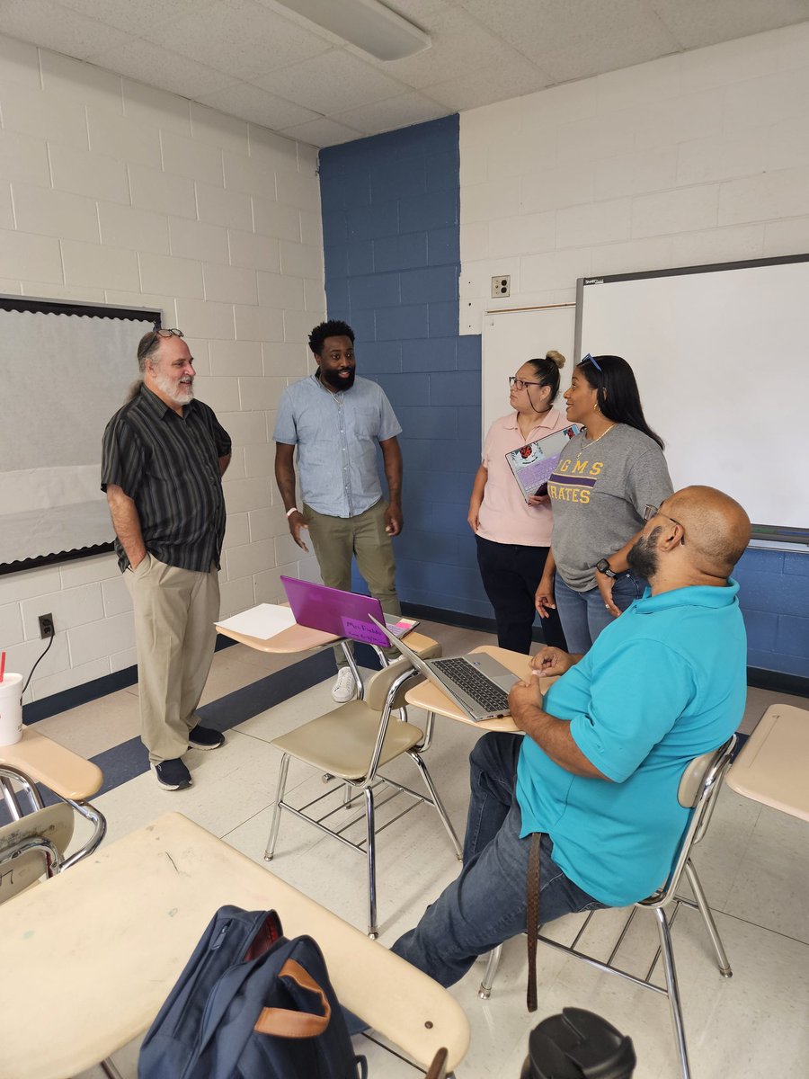 Ms_E_McLaurin's tweet photo. Collaboration is in full effect at PD today! Grade 7 Math teachers are on fire in CCS!
#CCS612Math
@CumberlandCoSch @Shonette895 https://t.co/6ircs53hg3