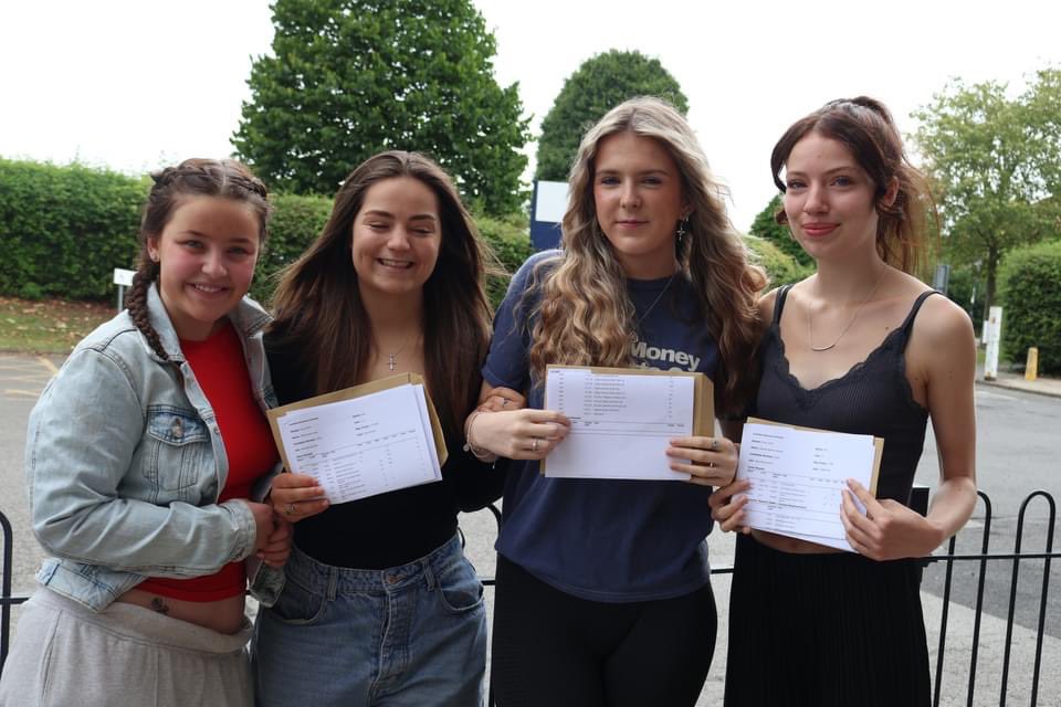 Huntington School tweet media