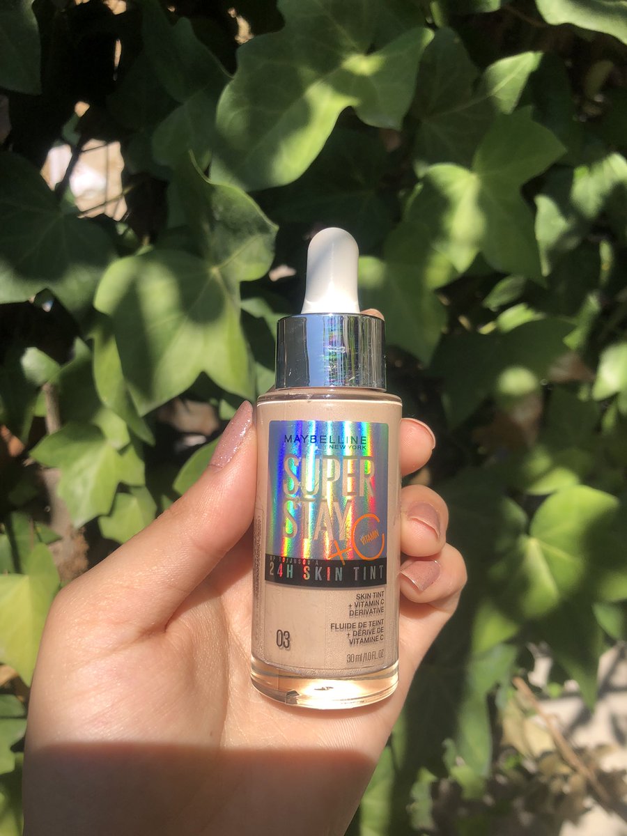 Kızların en yakın arkadaşlarından bile gizlediği o fondöten🤌🏻 yüzünüzde efekt var gibi pürüzsüz ve cam gibi parlak bir makyajın sırrını buldum kızlar🫶🏻