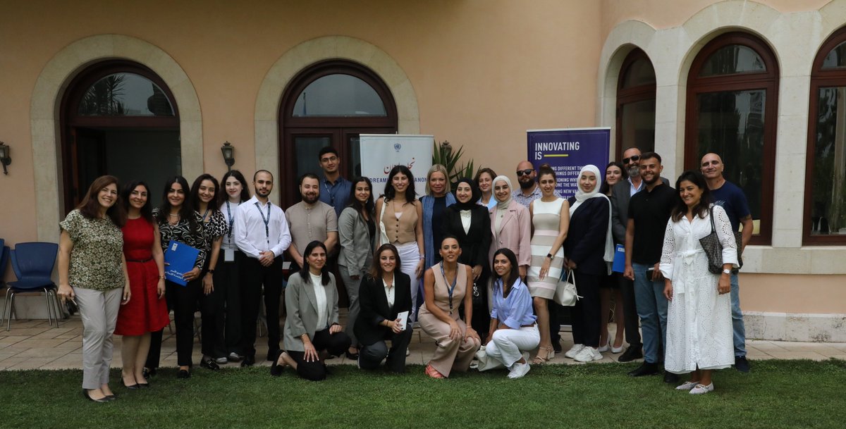 UNDP_Lebanon's tweet photo. @UNDP's youth @afdallebanon &amp; @YLPLeb got together for a special screening of the "Dreaming of #Lebanon" VR Documentary at @UNSCOL.

Afterward, they shared their views on various topics incl. anti-corruption efforts, &amp; the need for more youth opportunities across 🇱🇧.

#YouthDay24 https://t.co/7pq17sme49