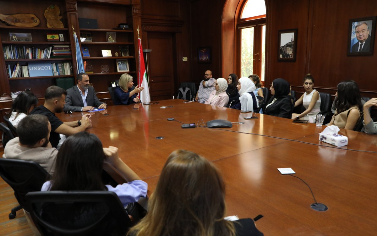 UNDP_Lebanon's tweet photo. @UNDP's youth @afdallebanon &amp; @YLPLeb got together for a special screening of the "Dreaming of #Lebanon" VR Documentary at @UNSCOL.

Afterward, they shared their views on various topics incl. anti-corruption efforts, &amp; the need for more youth opportunities across 🇱🇧.

#YouthDay24 https://t.co/7pq17sme49