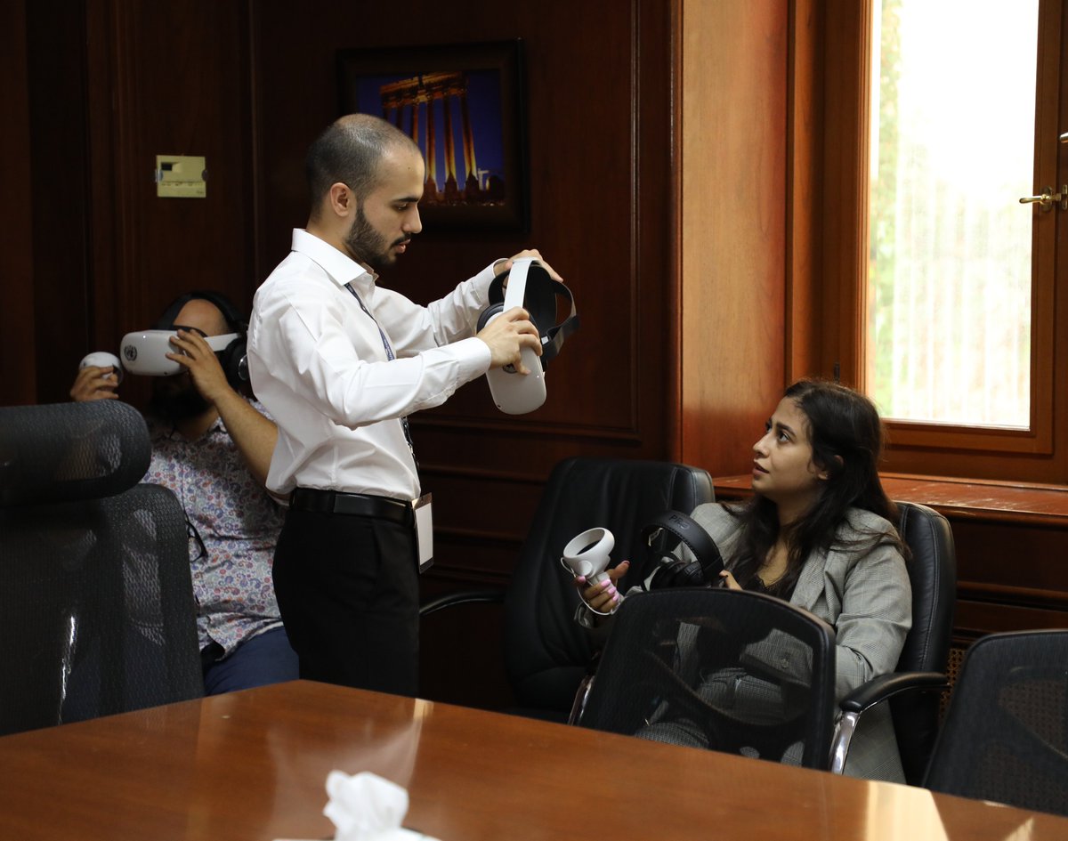 UNDP_Lebanon's tweet photo. @UNDP's youth @afdallebanon &amp; @YLPLeb got together for a special screening of the "Dreaming of #Lebanon" VR Documentary at @UNSCOL.

Afterward, they shared their views on various topics incl. anti-corruption efforts, &amp; the need for more youth opportunities across 🇱🇧.

#YouthDay24 https://t.co/7pq17sme49