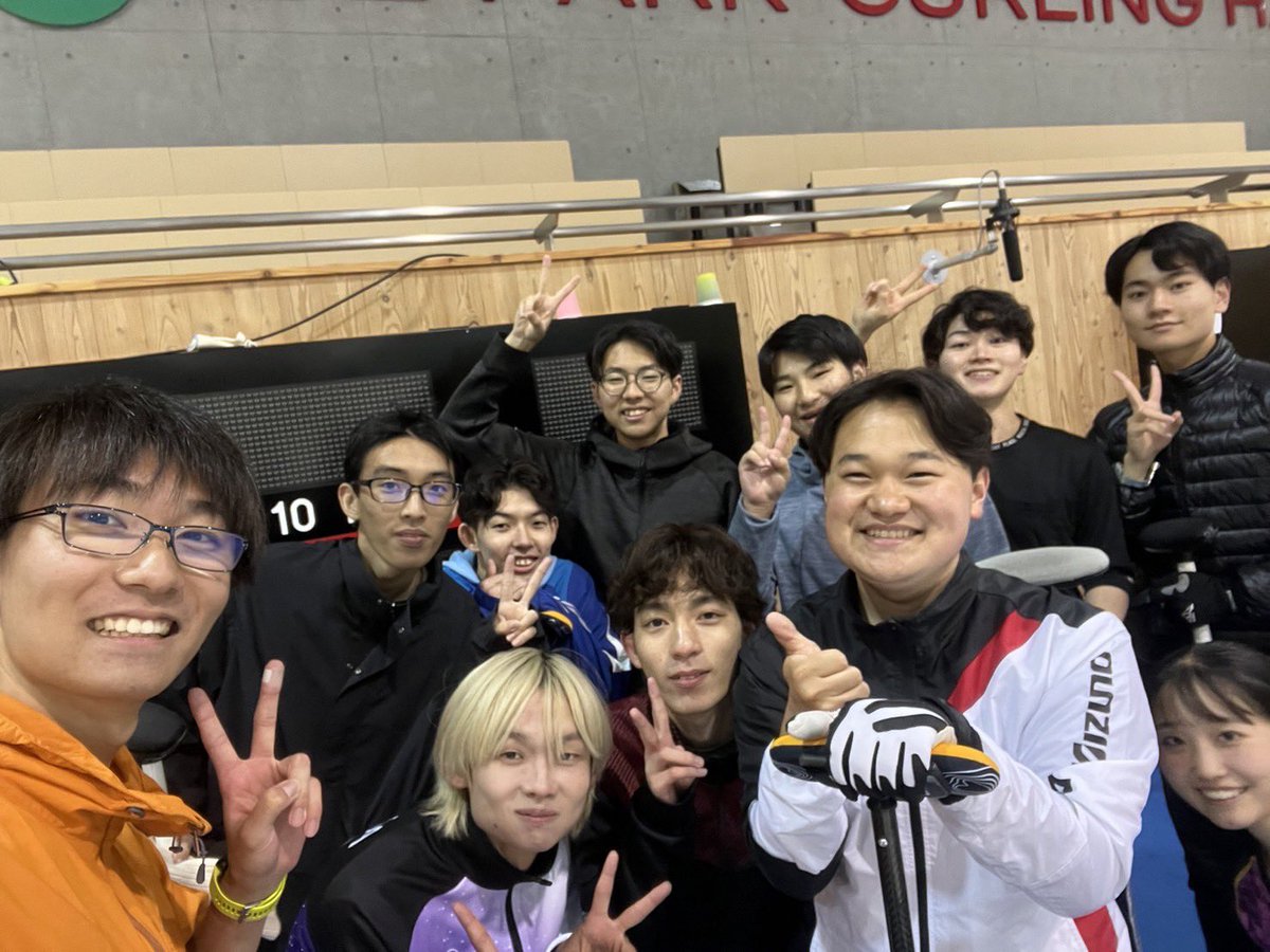 rikkyo_curling's tweet image. 今日から軽井沢での夏合宿が始まりました！

ドローやテイクアウトなどの基礎練習をした後、ゲームを行いました。11名が参加し、とてもにぎやかな練習会になっています🥌✨

練習後はお宿で美味しい夕食をいただきました！

明日の練習に備えて今日は早めに休もうと思います。おやすみなさい💤

#SPCC