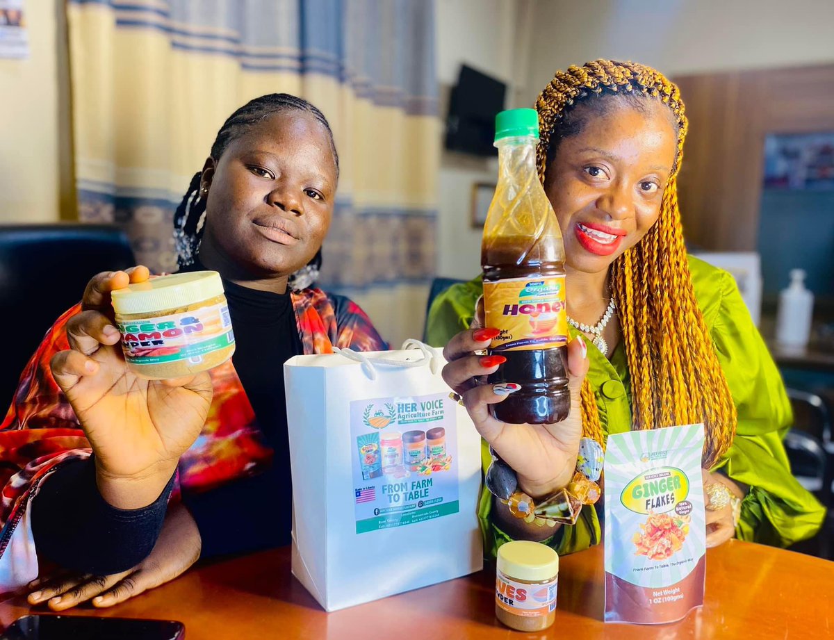 BenbiahBernice's tweet photo. Her Voice Agriculture Farm Limited first organic Facebook talk show with our brand ambassador Feso. 
Our discussion aimed on the importance of our nature products, and delivery services. 

#fromfarmtotable
#hvlorganicproducts https://t.co/JZWvJyiFcb