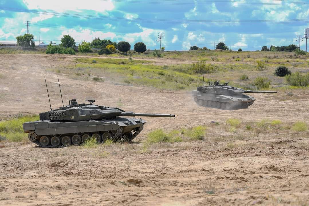 La Brigada "Guadarrama" XII se constituye como una Unidad moderna, equipada y preparada, capaz de realizar acciones ofensivas, profundas y resolutivas, con capacidad de ser proyectada a cualquier escenario ante cualquier amenaza.
¡Aprisa, Duro, Lejos!
#brigadaguadarramaxii