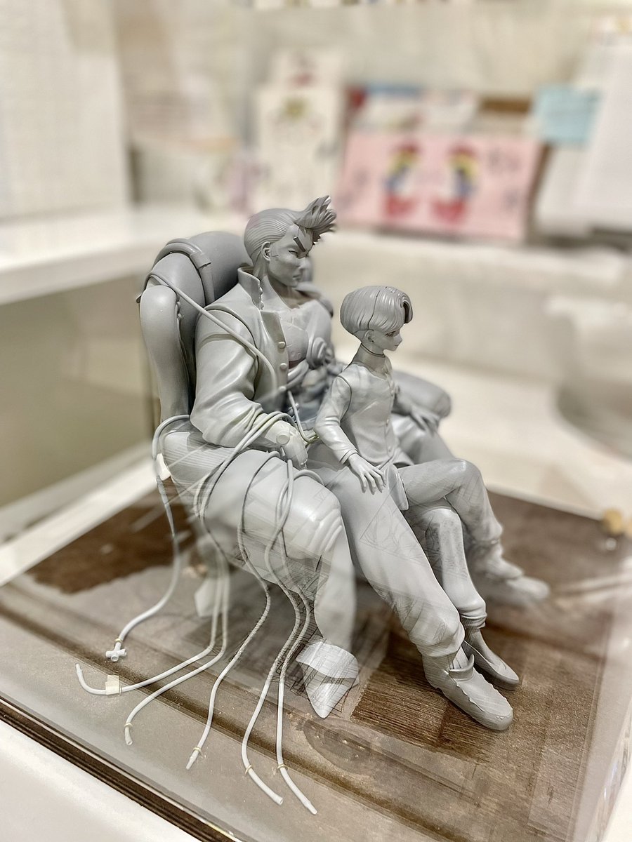 岩澤先生と夏のひとときを過ごしたよ!トーチ展めちゃくちゃ目が幸せだったよ〜!フィギュアも凄い!生原稿は勿論だけどネームから完成原稿までの各工程見せてくれる動画が最高だった。みんな描き方違って爆笑!ご近所にあったからトキワ荘も見てきたぞい✌️