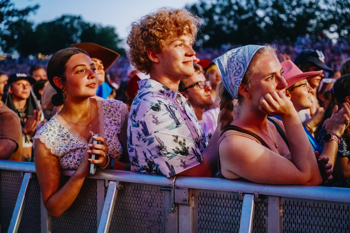 🔷🔹mesmerized🔹🔷

Photo: <a href="/toddowyoung/">Todd Owyoung</a>
