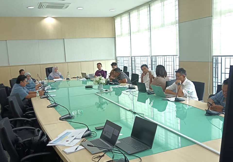 Mesyuarat Tapak bagi Projek Pembinaan Tugu di Pulau2 Outermost milikan negara. Mesyuarat melibatkan semua 4 zon termasuk Sabah &amp; Sarawak. Keesokan hari pada 15/8/2024 diadakan pemeriksaan pembinaan bagi Tugu2 Zon 1 di Langkawi Kedah
#BPKMKNJPM#pemikiranstrategikpuncakemenangan