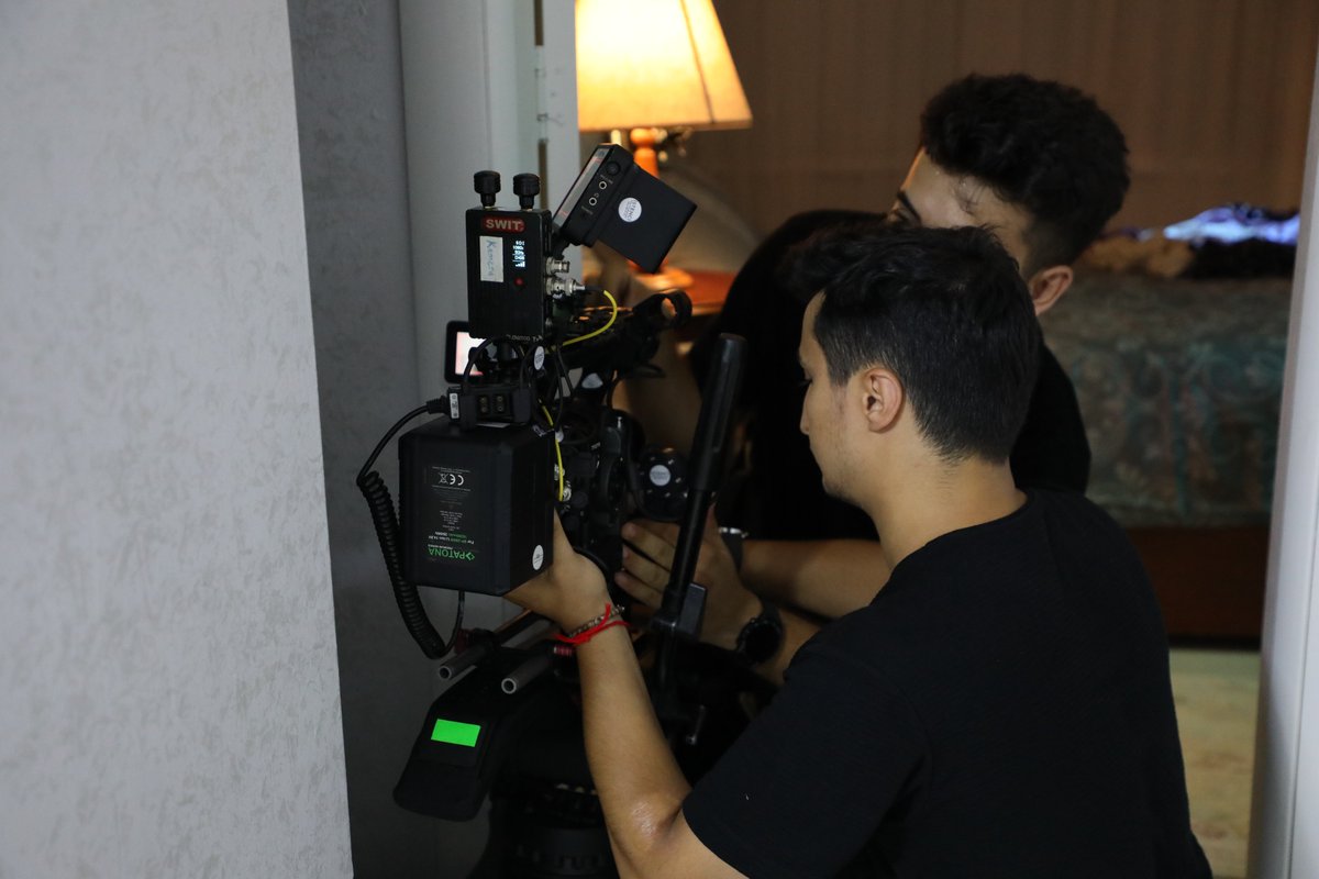 Geleceğin sinemacıları iş başında! 🎬

Sinema Akademisi öğrencilerimizden Burcu Çandır'ın kaleminden dökülen ve yönetmenliğini de üstlendiği "Yüzleşme" filminin çekimlerinden kareler…

Sinema sektörüne atılan gençlerimizi destekliyor ve heyecanlarına ortak oluyoruz. ☺️