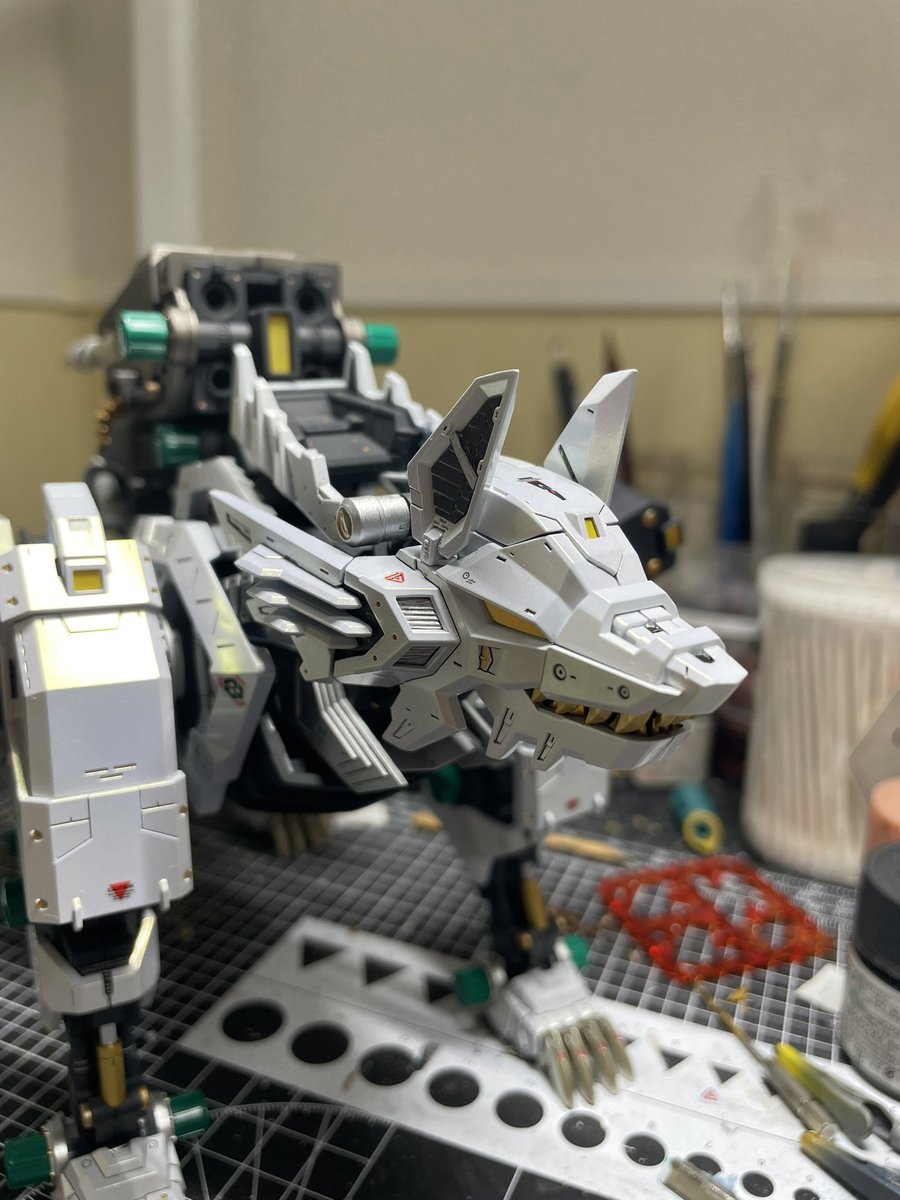 amnt_mk's tweet photo. ケーニッヒウルフ完成
今年もちゃんと完成品あげたい

#ZOIDS
#プラモデル https://t.co/CMmkVYbVMK