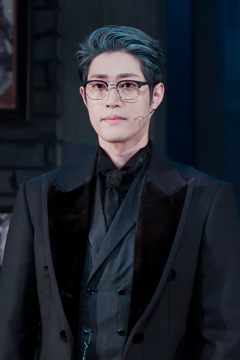 슈라는사람이어떤사람이야진짜귀엽고개짱잘생긴사람이지