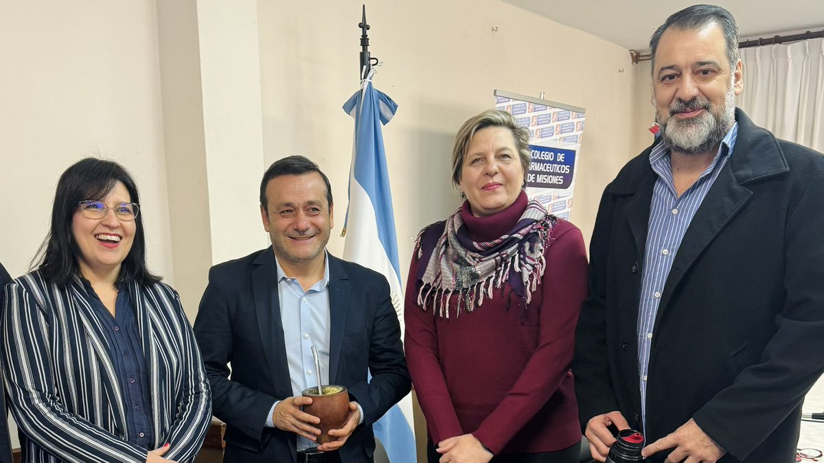 herrerayflia's tweet photo. Lanzamiento Mes del Farmacéutico lema“Pensás en salud,pensás en el farmacéutico,tu profesional de confianza siempre disponible”30 farmacias de la provincia se convertirán en centros de acopio solidario.alimentos no perecederos, pañales, alimento para mascotas,útiles y ropa. https://t.co/XhsLDe7KQH