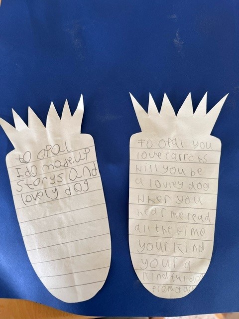 PetsAsTherapyUK's tweet photo. These cards were made by children in the resources class of a #SEN school. This class includes children with acute #autism, SEN and some non-verbal children ages 5-10
Why carrots? Because PAT Dog Opal loves carrots!๐๐พ
https://t.co/Lc2mECzws1
#PetsAsTherapy #Read2Dogs #R2D #Edu https://t.co/7c30cz0dfr