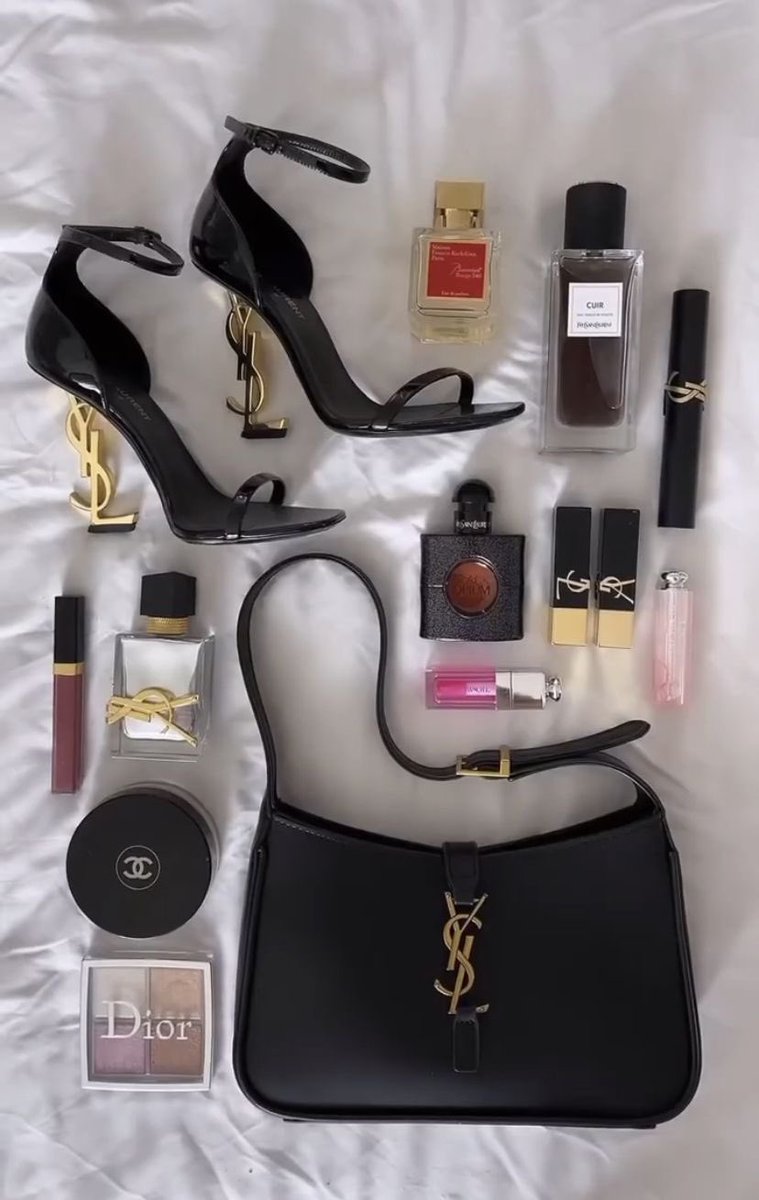 ysl bag essentials