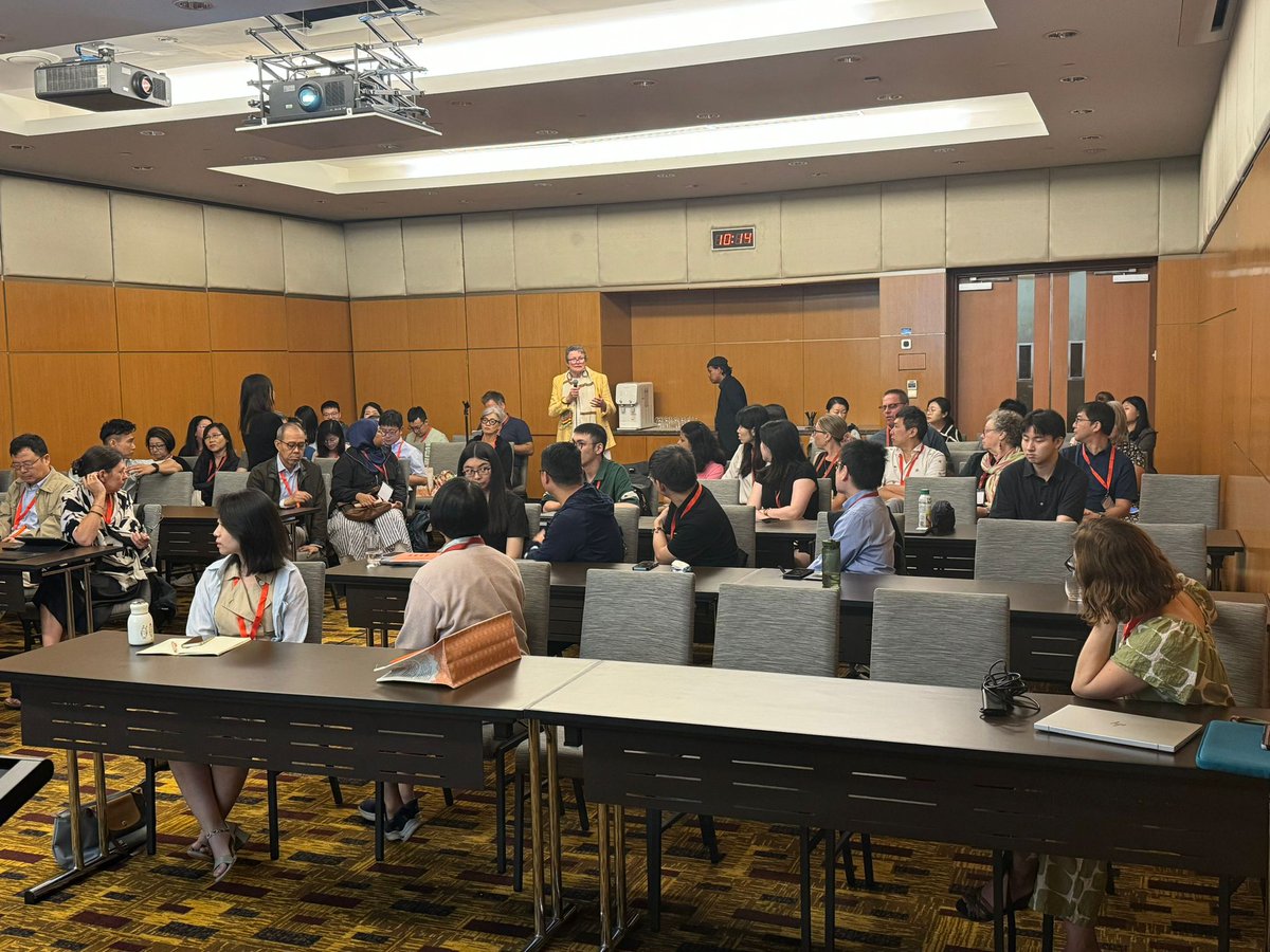 Successful symposium on "Scaffolding teachers and learners to excel in EMI context. Thanks for all the audience and wonderful contributors! #AILA2024 @ KL, Malaysia